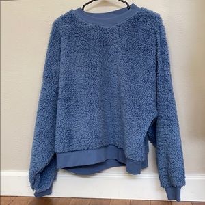 Gap sweater